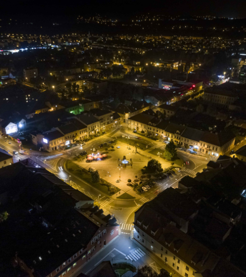 widok z lotu ptaka nocą