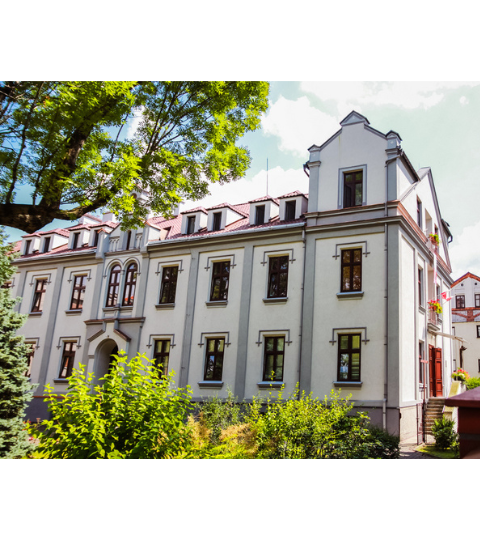 elewacja wejściowa
źródło: kety.pl