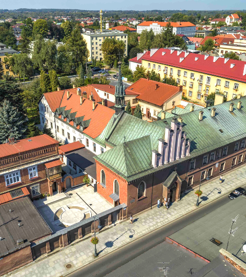 widok na plac podczas remontu