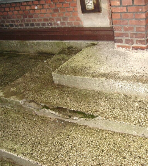 schody przed remontem
źródło: Siostry Klaryski